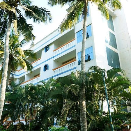 Ocean Bay Ayurvedic Beach Resort Ковалам Экстерьер фото