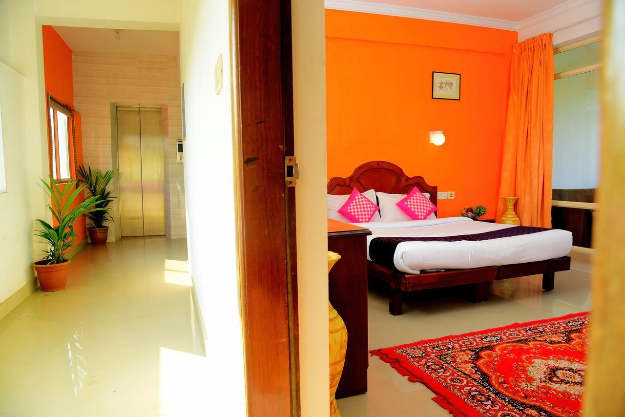 Ocean Bay Ayurvedic Beach Resort Ковалам Экстерьер фото