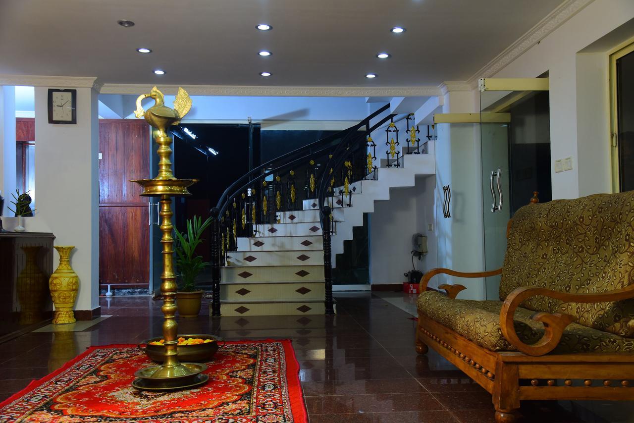 Ocean Bay Ayurvedic Beach Resort Ковалам Экстерьер фото