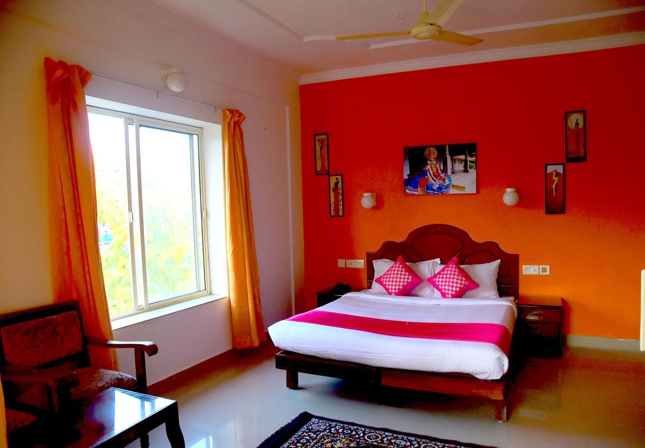 Ocean Bay Ayurvedic Beach Resort Ковалам Экстерьер фото