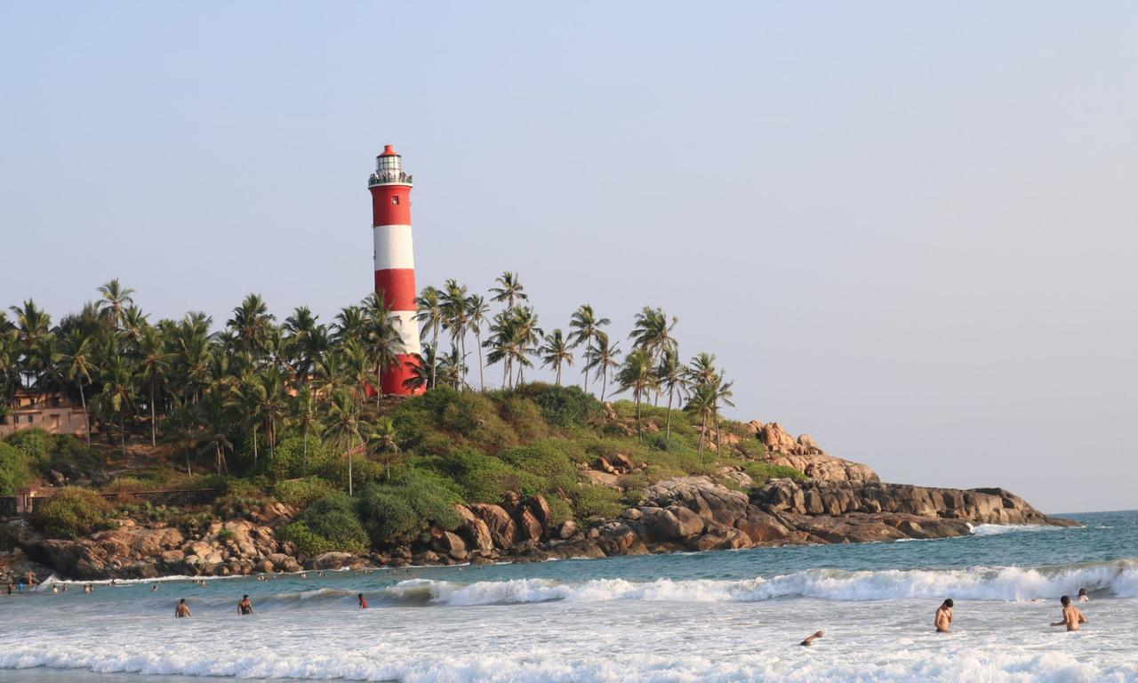 Ocean Bay Ayurvedic Beach Resort Ковалам Экстерьер фото